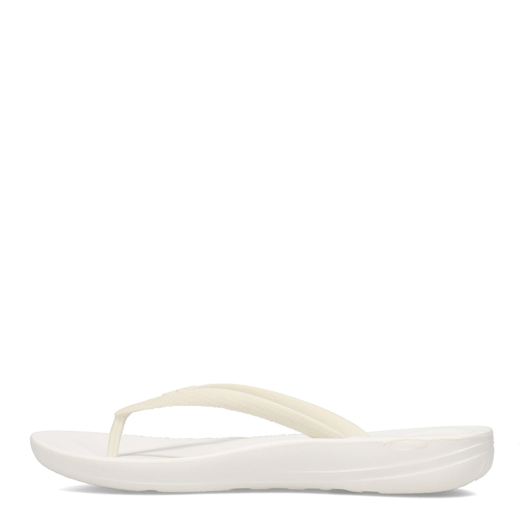 Women's FitFlop iQushion Flip-Flop URBAN WHITE E54-194