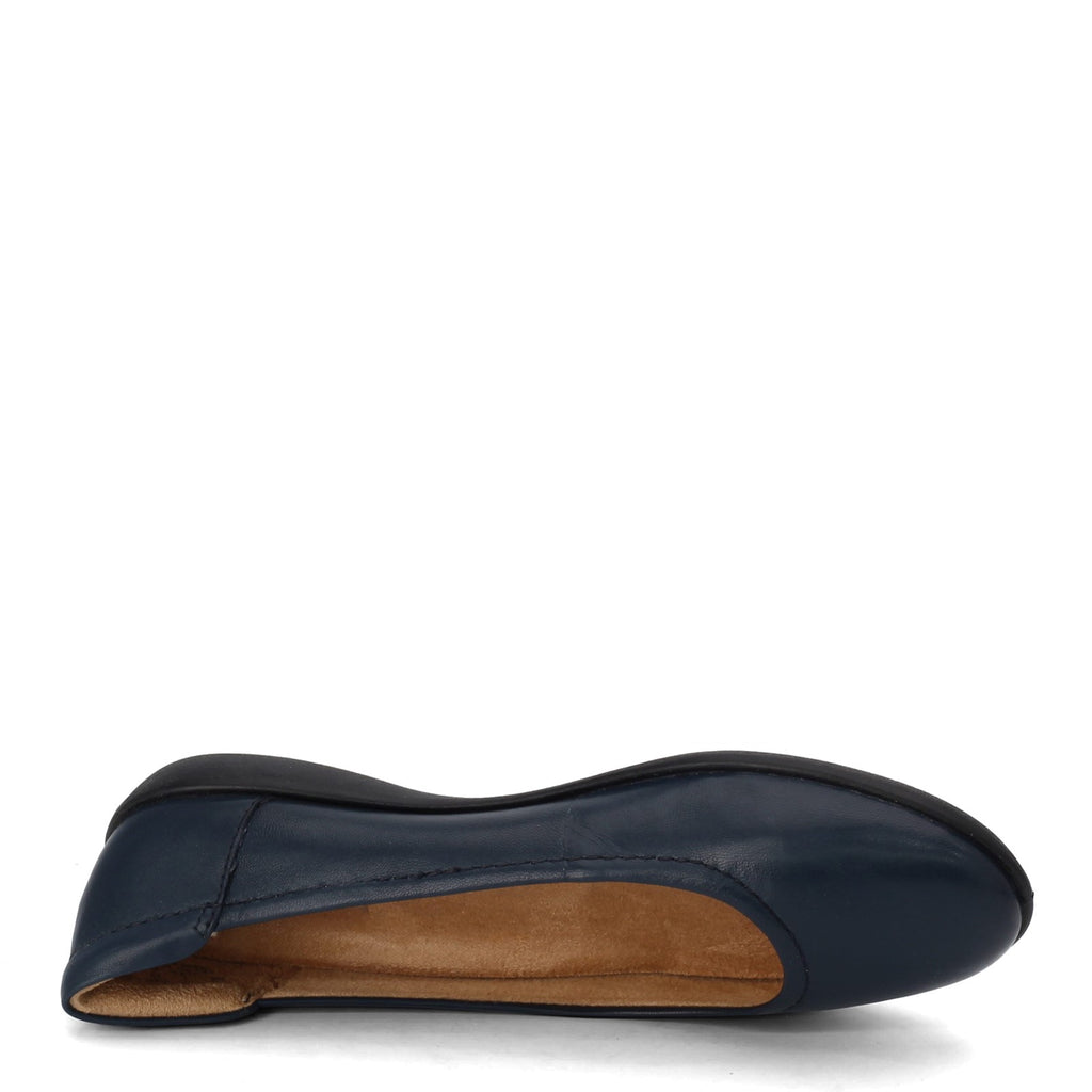 Women's Naturalizer Flexy Flat NAVY E8047L1400