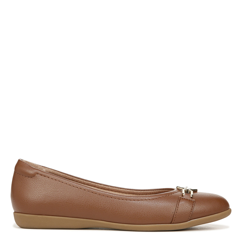 Women's Naturalizer Vivienne Ornament Flat BANANA BREAD I4765S3200