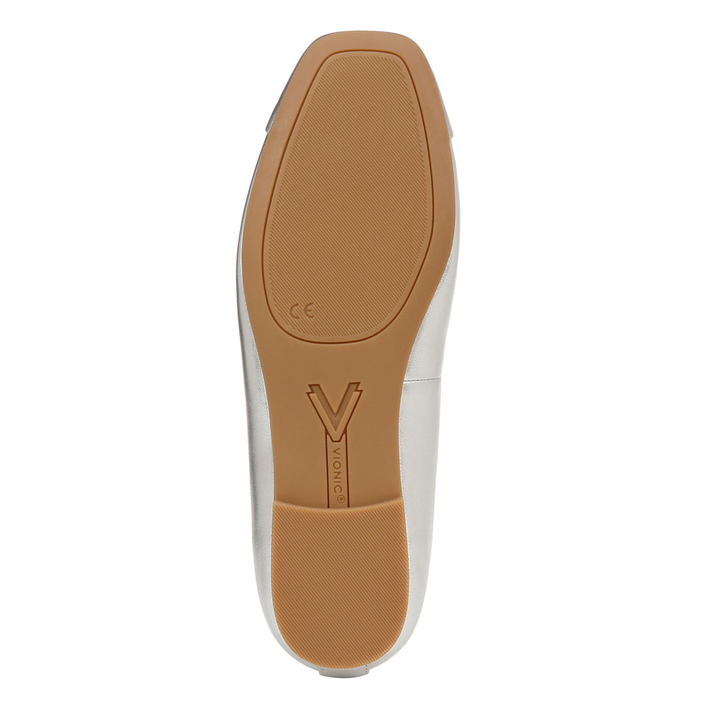 Women's Vionic Klara Flat SILVER METALLIC LEATHER I8667L5021