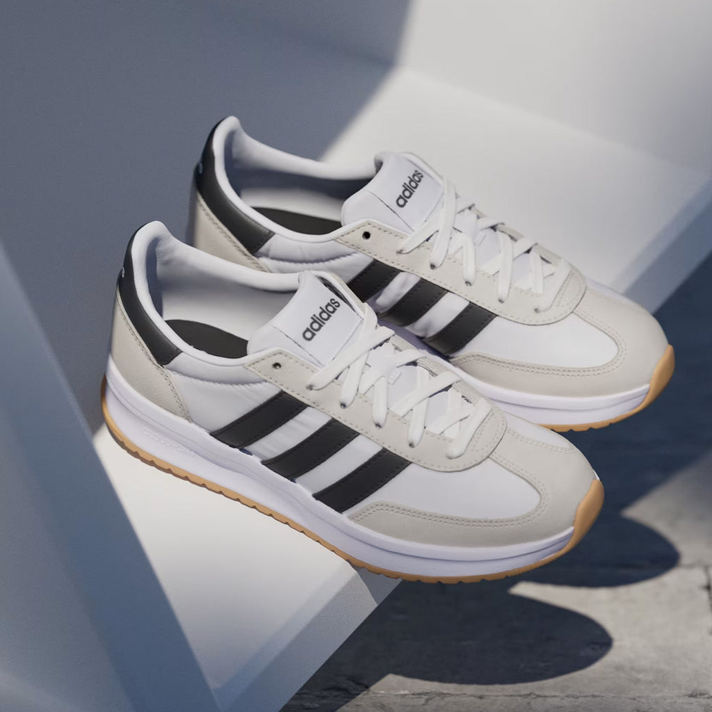 Women's Adidas Run 70s 2.0 Sneaker WHITE BLACK GRAY IH8594
