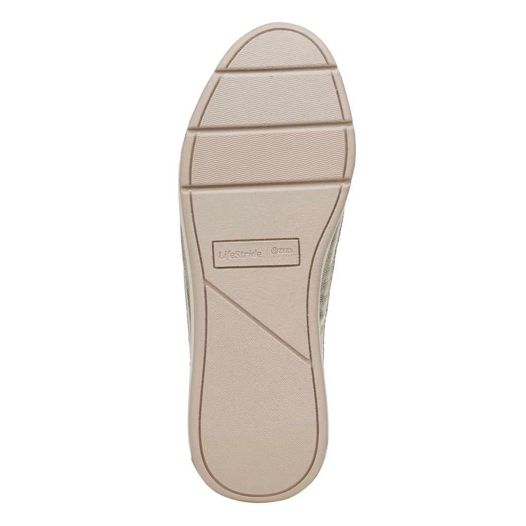 Women's BZees Recover Sneaker EGGNOG J4887F4101