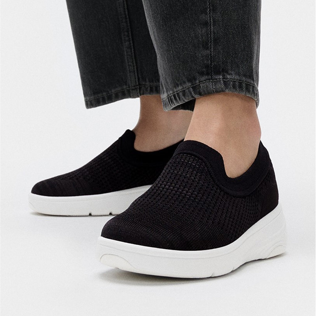 Women's FitFlop SUPER-Q Knit Slip-On Sneaker BLACK  WHITE JM2-001