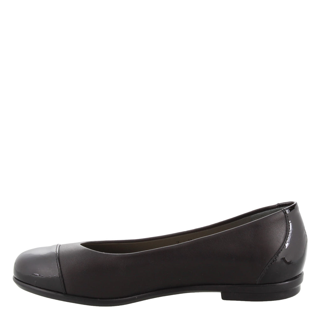 Women's SAS Scenic Ballet Flat BLACK / PATENT SCENIC CAP BKBP