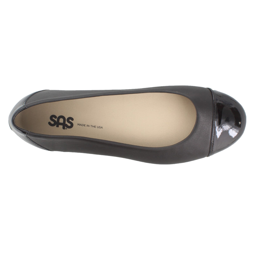 Women's SAS Scenic Ballet Flat BLACK / PATENT SCENIC CAP BKBP