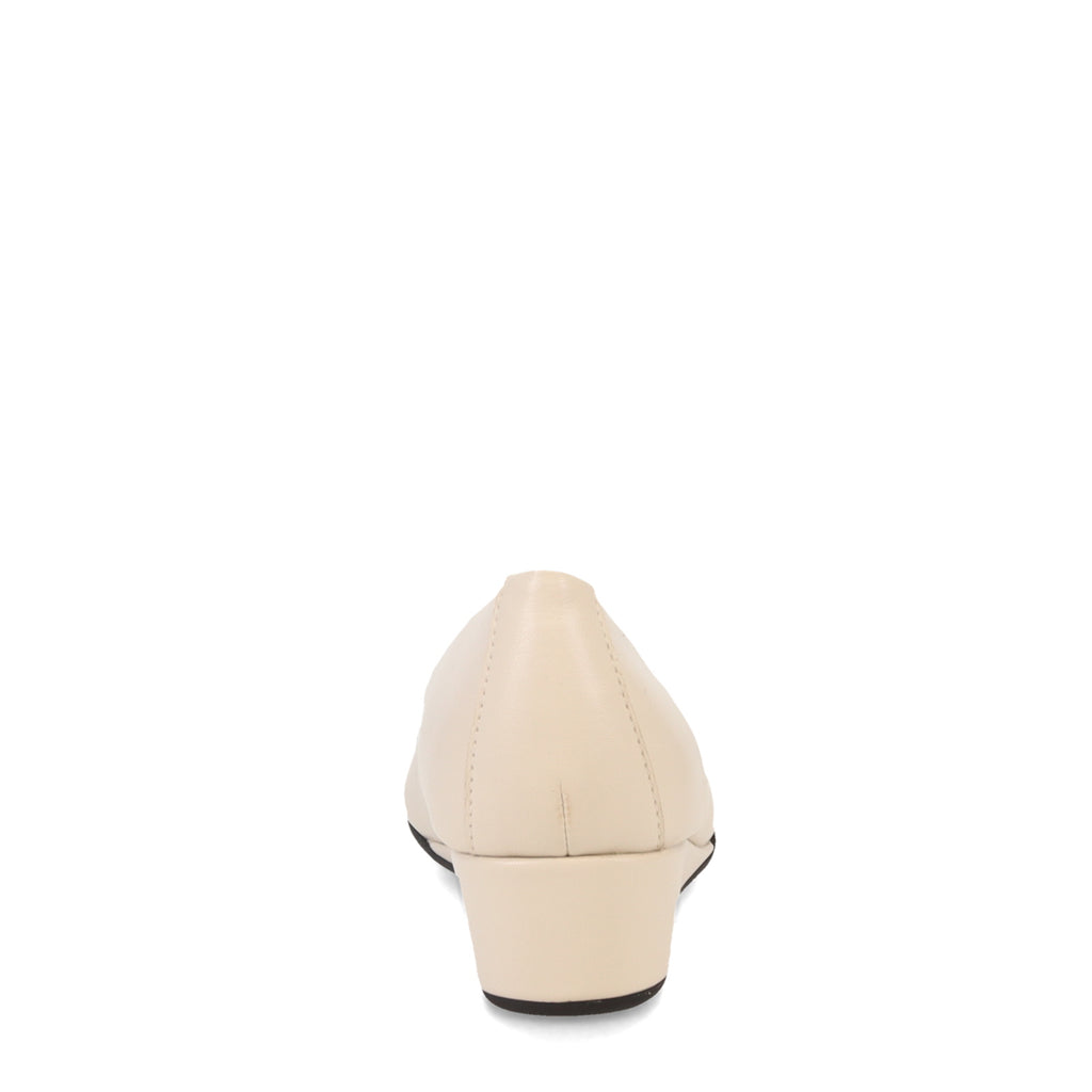 Women's Easy Spirit Gracey Wedge Pump IVORY SEGRACEY8-IVO01