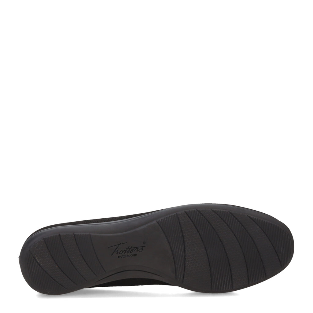 Women's Trotters Darcey Flat BLACK PERF T1904021
