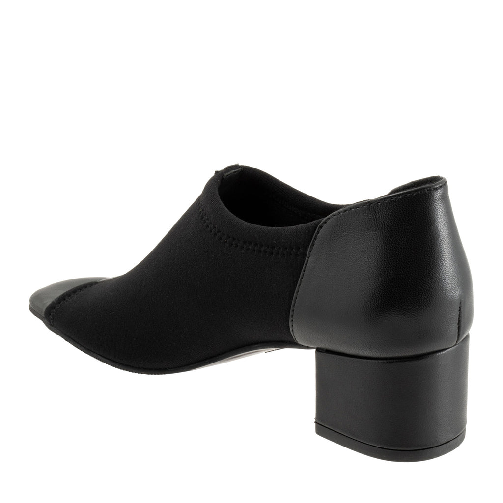 Women's Trotters Lennon Shootie BLACK T2609-001