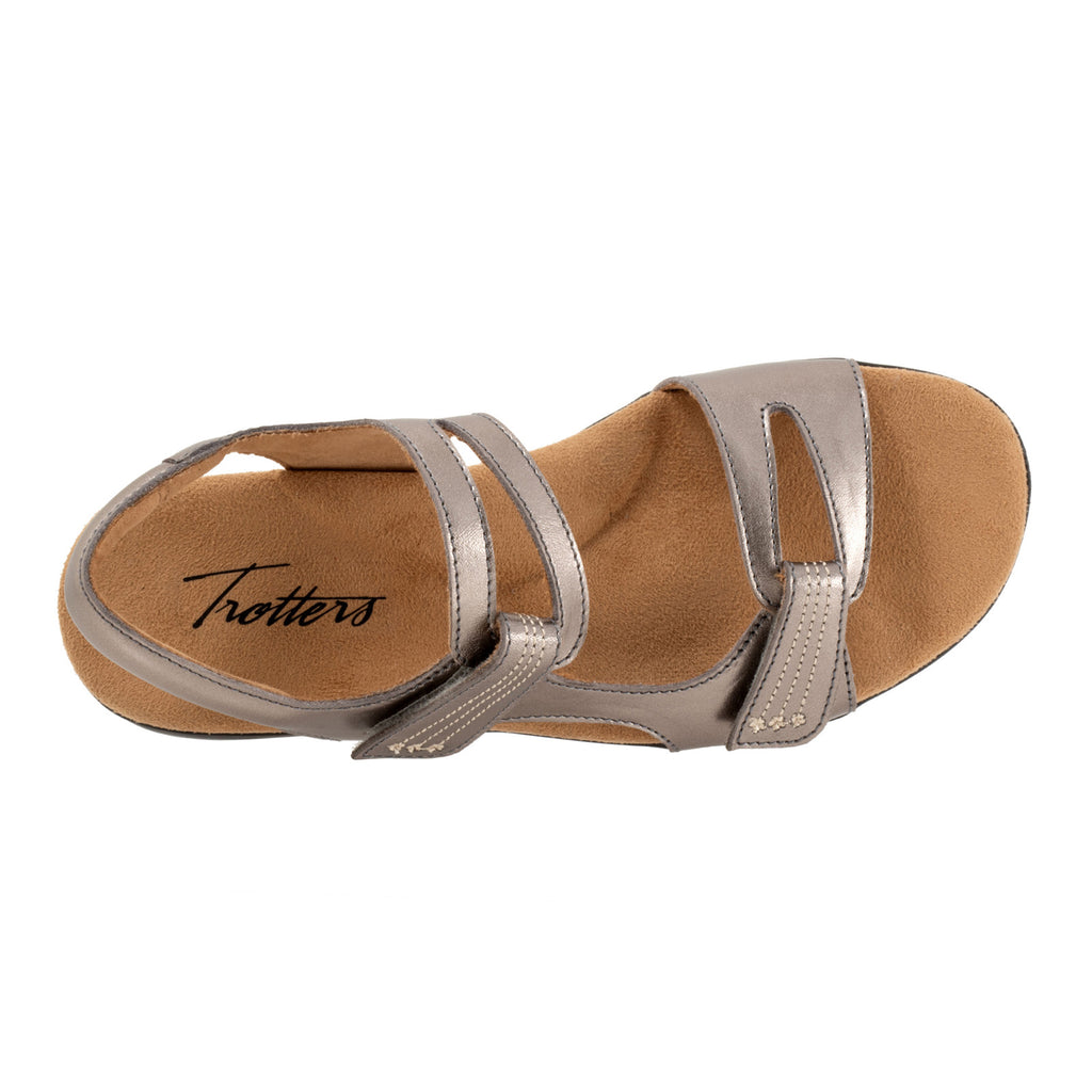 Women's Trotters Katarina Sandal PEWTER T2626-033